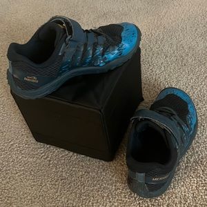 Toddler Merrill Trail Gloves Hiking Sneakers / Shoes Boys Size 11